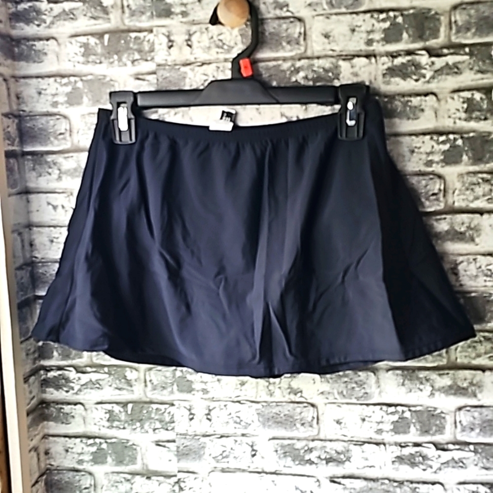 Size 10 swim skirt bottom